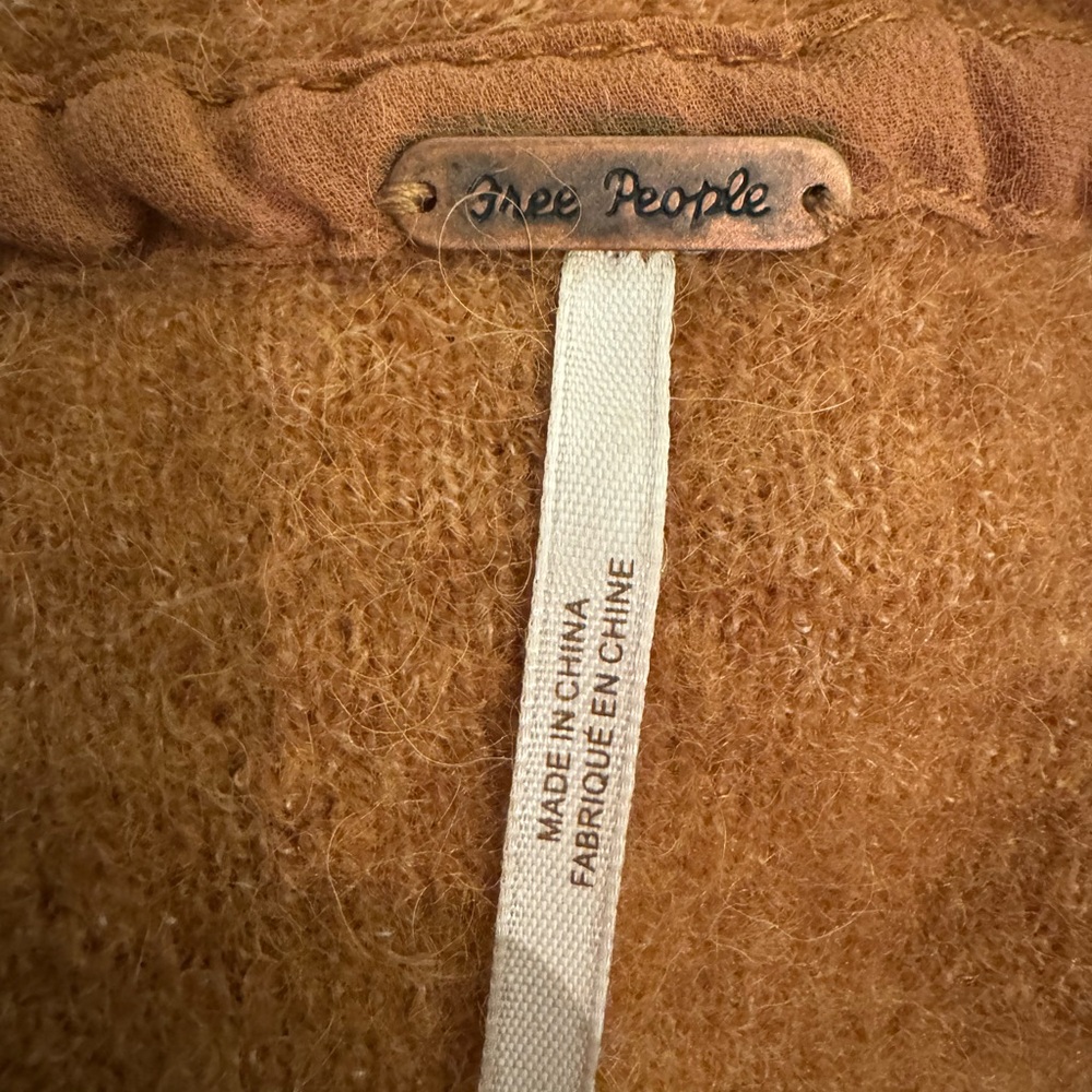 FREE PEOPLE “BE MINE” BROWN OVERSIZED TUNIC SWEATER - Picture 6 of 6